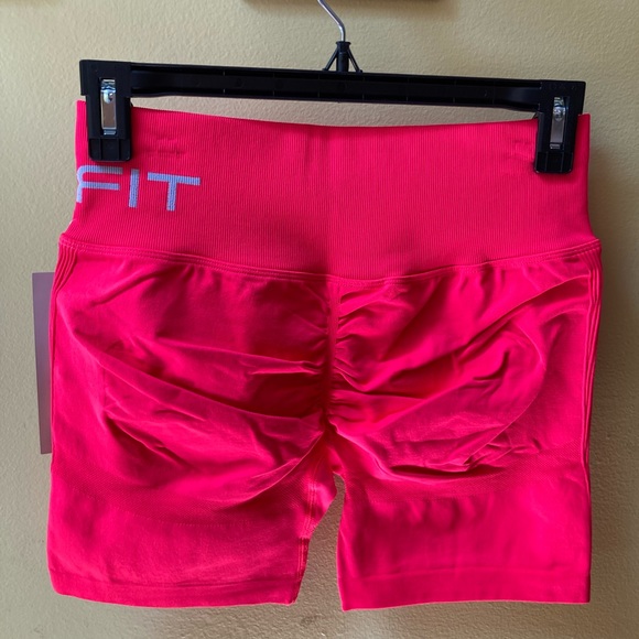 Women’s Shefit Seamless pink moisture wicking shorts size Luxe (12/14) - NWT - Picture 6 of 8
